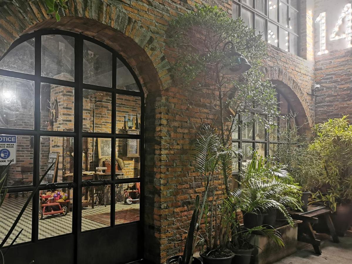 J No.14 Bed and Breakfast Bangkok Eksteriør billede