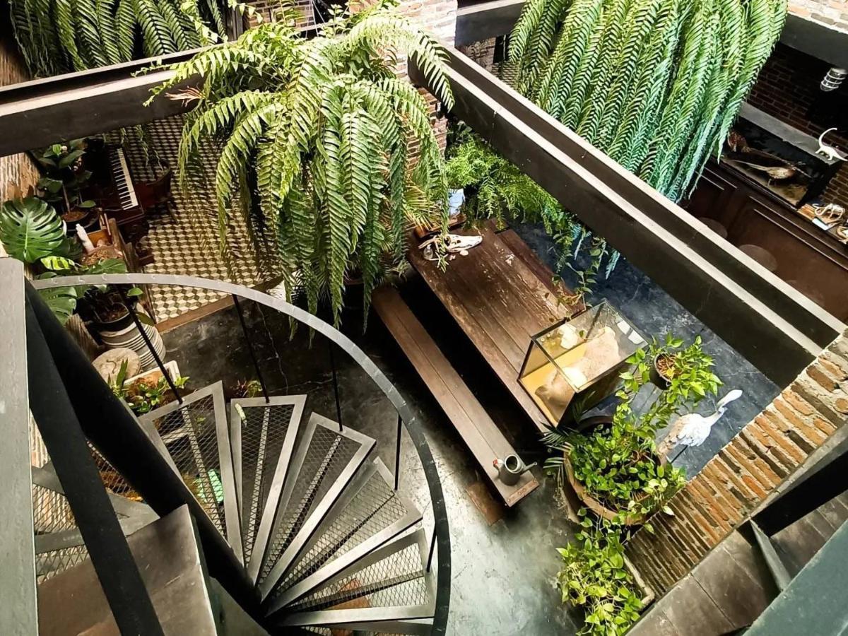J No.14 Bed and Breakfast Bangkok Eksteriør billede